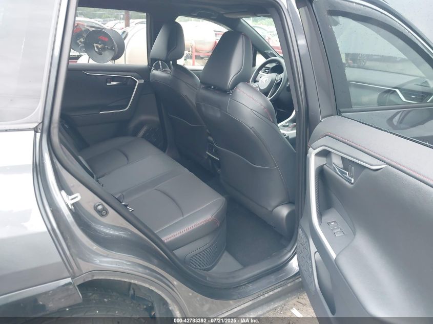 2025 Toyota RAV4 - JTMFB3FV9SD239857