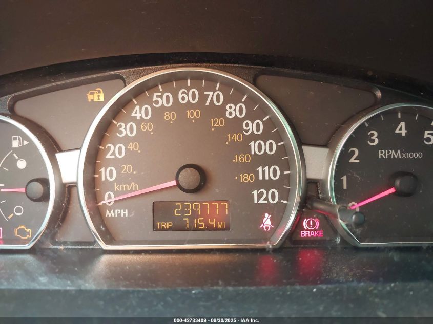 2005 Saturn Ion 2 VIN: 1G8AN12F55Z113839 Lot: 42783409