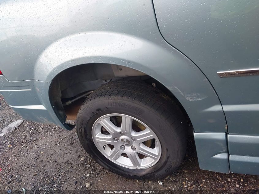 2010 Chrysler Town & Country Touring VIN: 2A4RR5D17AR243996 Lot: 42783590