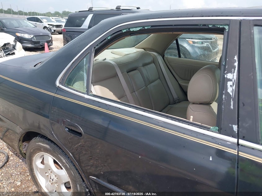 1998 Honda Accord Ex V6 VIN: 1HGCG1654WA053029 Lot: 42783728