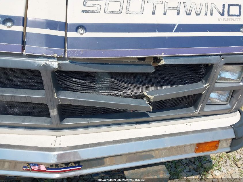 1985 Chevrolet P30 VIN: 1GBKP37W6F3303683 Lot: 42784309