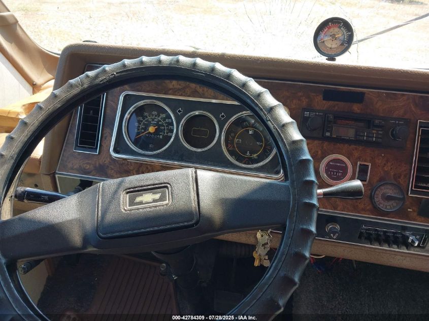 1985 Chevrolet P30 VIN: 1GBKP37W6F3303683 Lot: 42784309