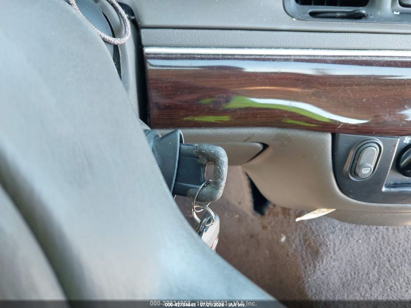 2004 Mercury Grand Marquis Gs VIN: 2MEFM74W94X602505 Lot: 42784548