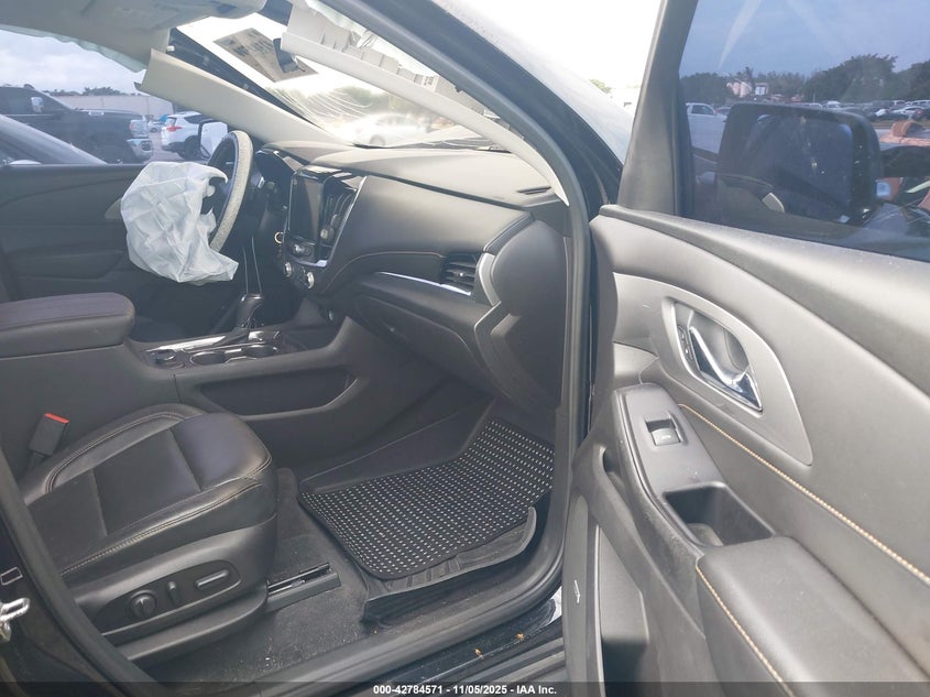 1GNEVHKW4KJ114756 2019 CHEVROLET TRAVERSE photo no. 5