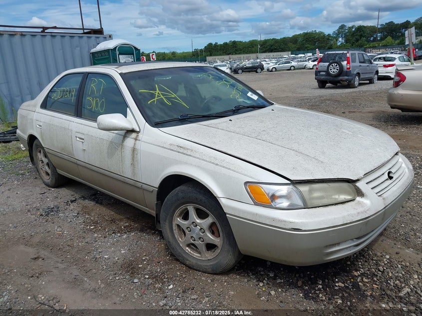 JT2BG22K4X0341970 1999 Toyota Camry Le auction photo 1