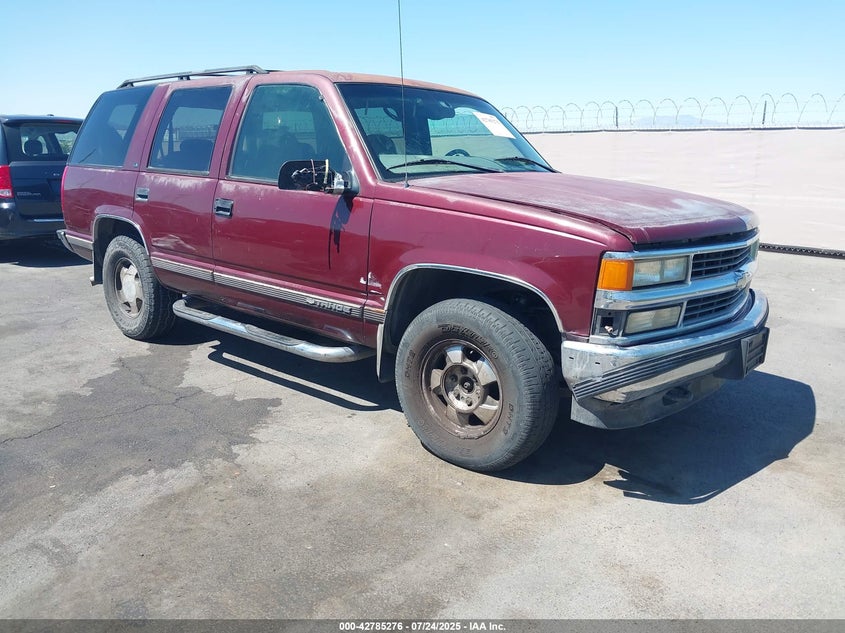 1GNEK13R9XJ334975 1999 Chevrolet Tahoe Ls auction photo 1