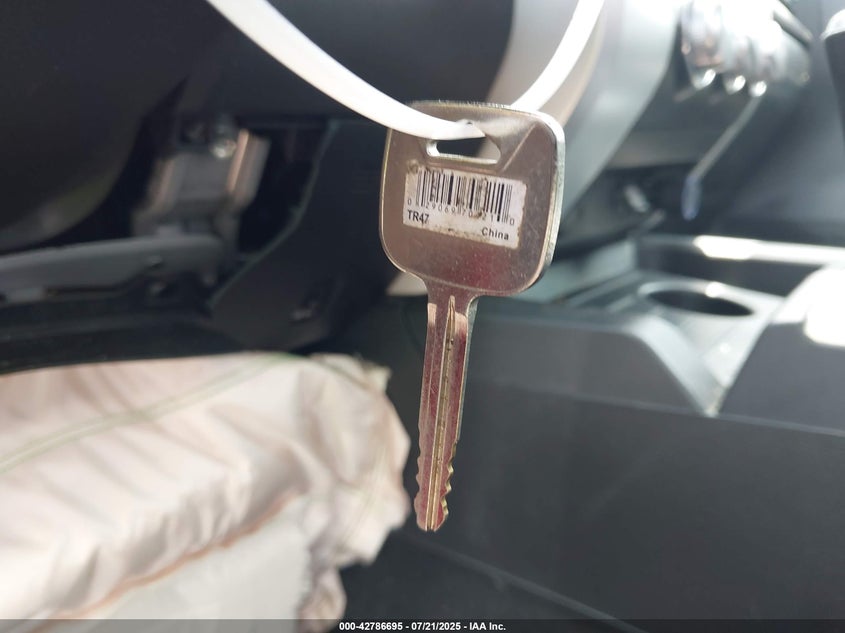 2014 TOYOTA TUNDRA SR5 5.7L V8 - 5TFRY5F16EX149444