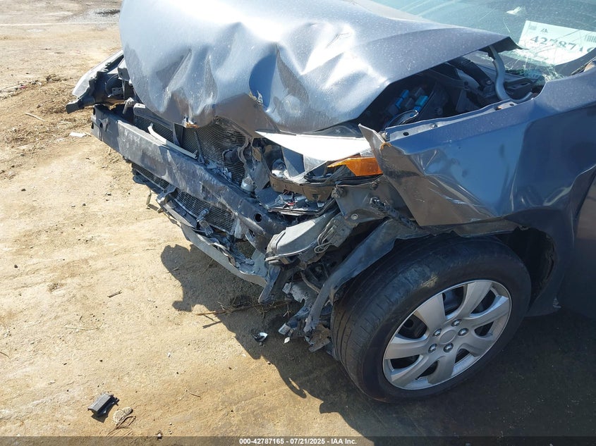 2015 Toyota Corolla Le VIN: 2T1BURHE6FC390506 Lot: 42787165