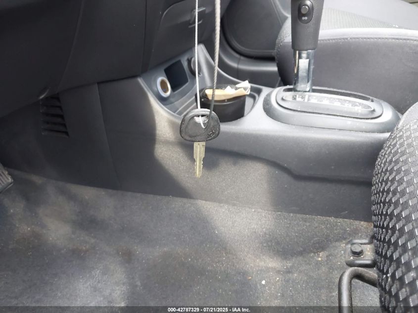 2010 Hyundai Accent Gs VIN: KMHCM3AC8AU149466 Lot: 42787329