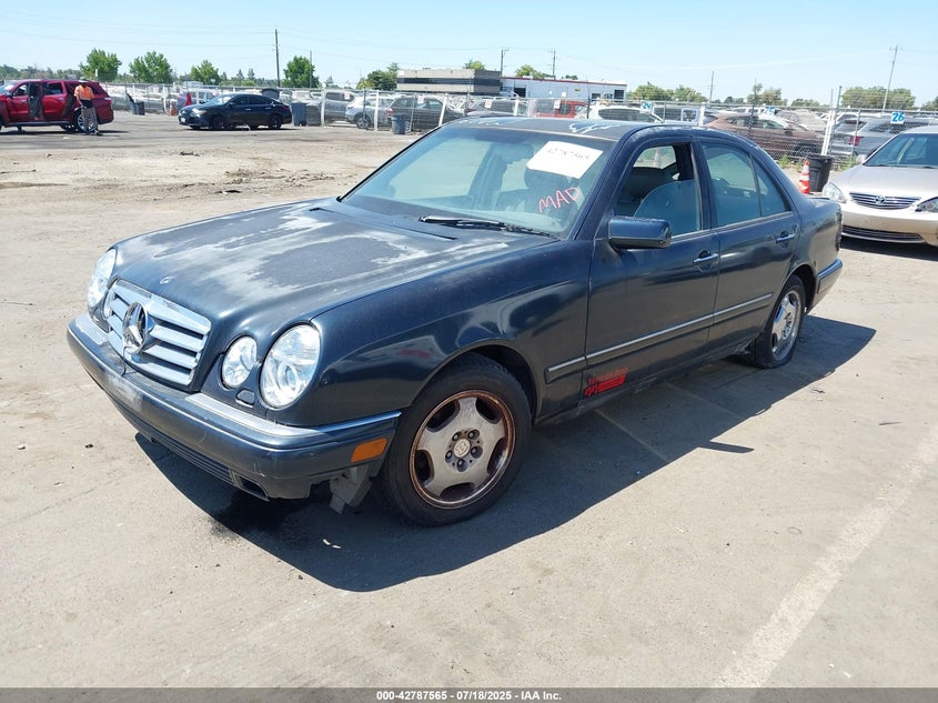 1997 Mercedes-Benz E 420 blue sedan gasoline WDBJF72FXVA211638 photo #3