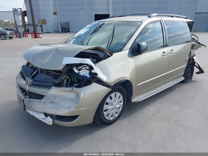 2004 Toyota Sienna Le