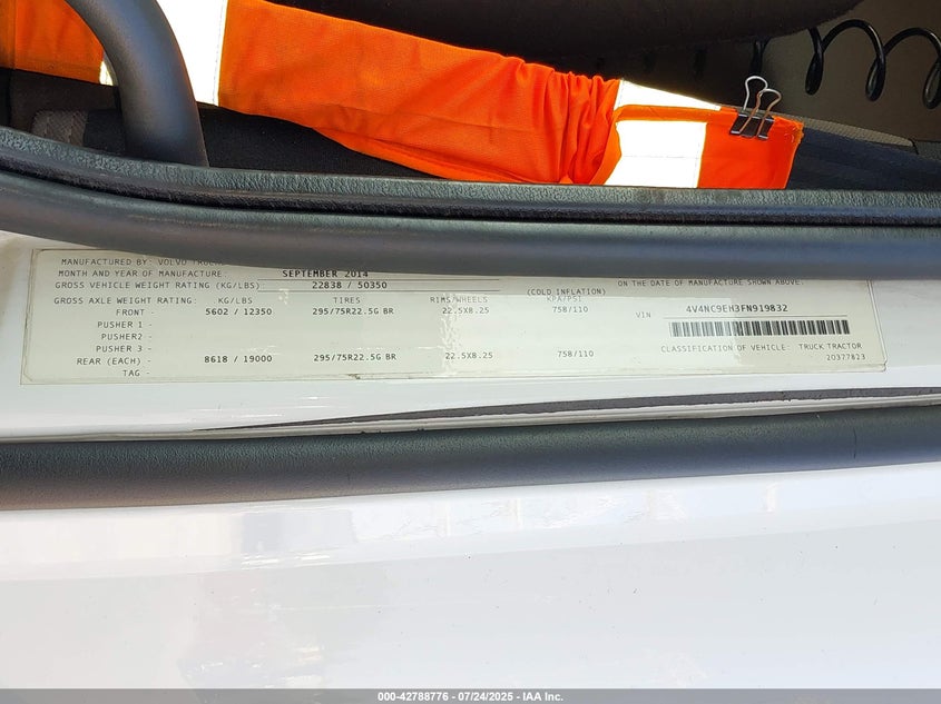 2015 Volvo Vn Vnl VIN: 4V4NC9EH3FN919832 Lot: 42788776