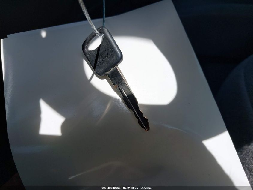 2000 Ford Ranger Xl/Xlt VIN: 1FTYR10C1YPB24323 Lot: 42789068