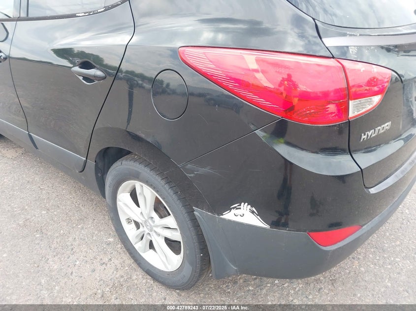 2011 Hyundai Tucson Gls VIN: KM8JU3AC1BU158843 Lot: 42789243