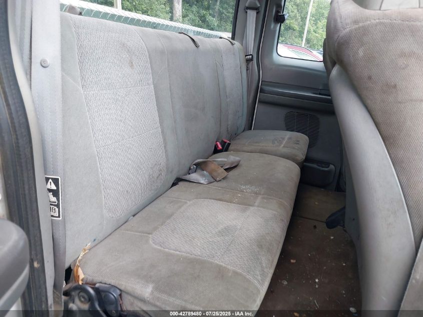 2004 Ford F-350 Lariat/Xl/Xlt VIN: 1FTSX31L84EA77626 Lot: 42789480