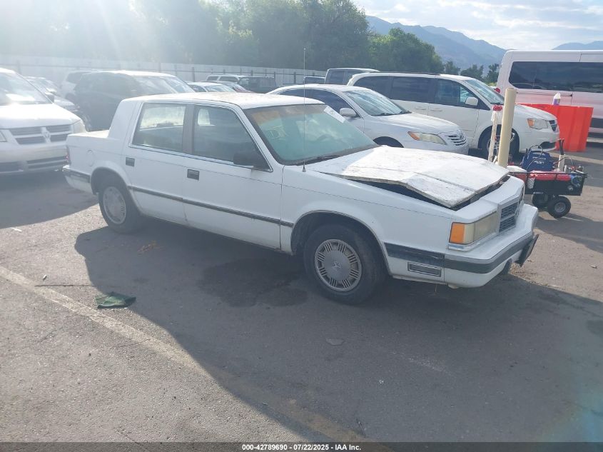 1B3BU4633JD242251 DODGE DYNASTY Photo 1