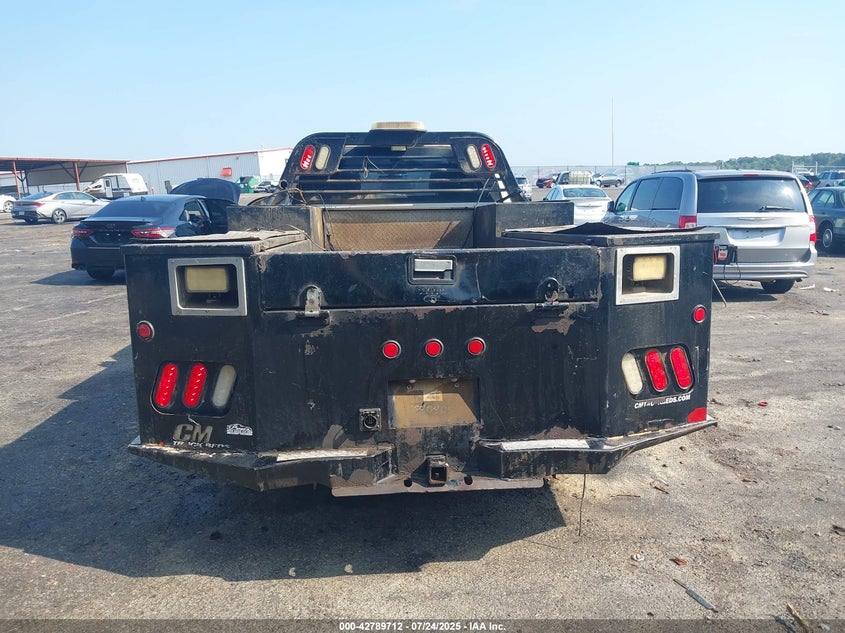 2017 Chevrolet Silverado 3500Hd Chassis Wt VIN: 1GB4KYCY8HF111291 Lot: 42789712