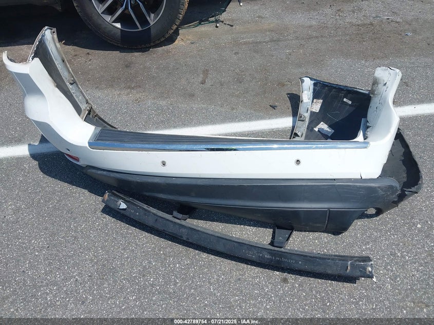 2017 Jeep Grand Cherokee Limited 4X4 VIN: 1C4RJFBG2HC844763 Lot: 42789754