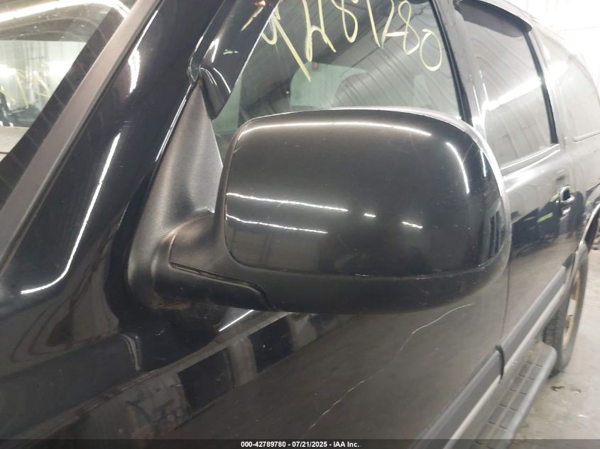 2005 Chevrolet Suburban 1500 Lt VIN: 3GNFK16Z15G216739 Lot: 42789780