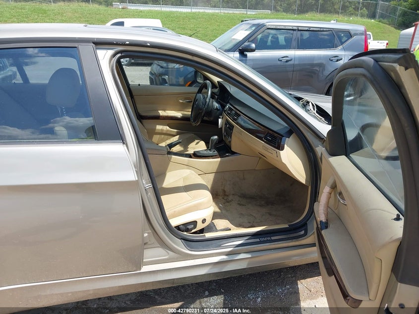 2011 BMW 328I VIN: WBAPH7G50BNM59517 Lot: 42790231