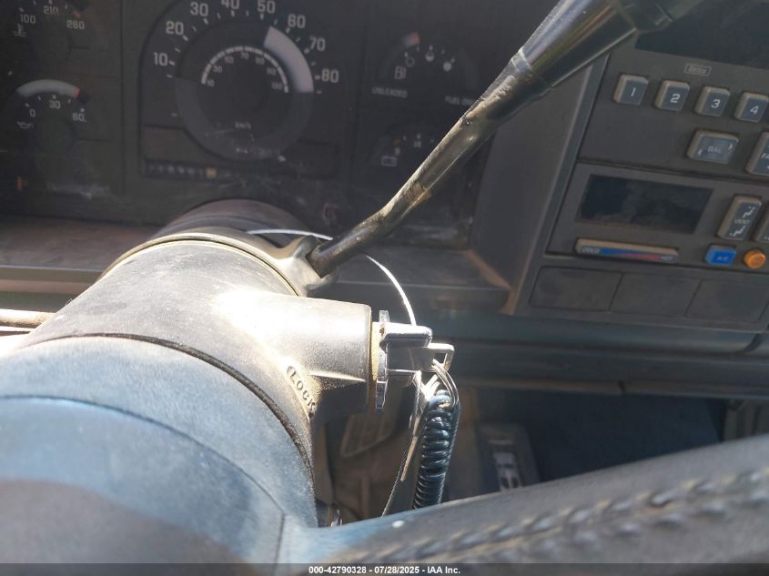 1990 Chevrolet Gmt-400 K1500 VIN: 2GCEK19K9L1171123 Lot: 42790328