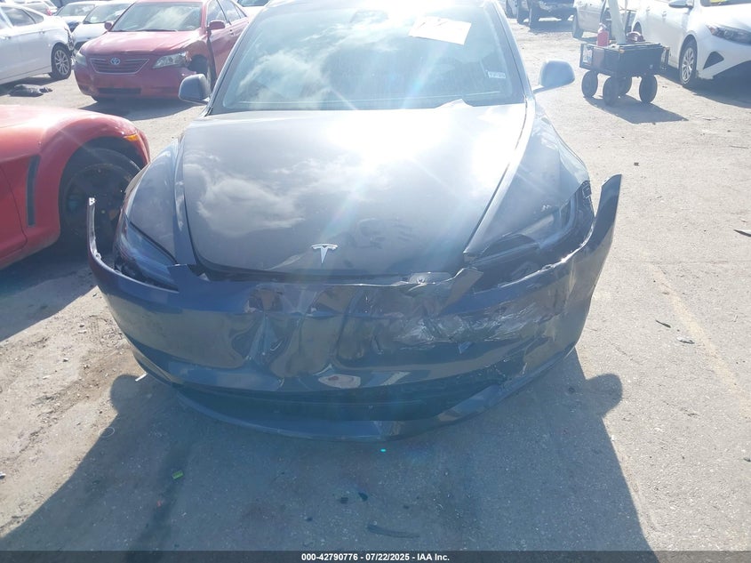 2025 Tesla Model 3 Long Range Rear-Wheel Drive VIN: 5YJ3E1EA2SF911828 Lot: 42790776