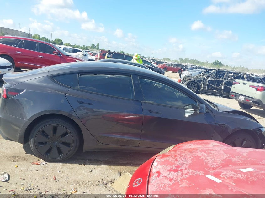 2025 Tesla Model 3 Long Range Rear-Wheel Drive VIN: 5YJ3E1EA2SF911828 Lot: 42790776