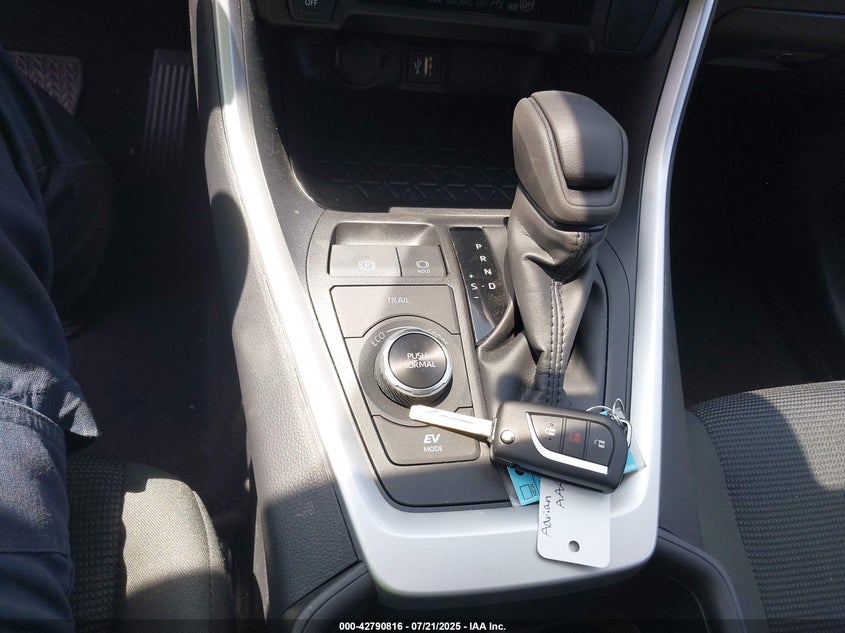 2025 TOYOTA RAV4 HYBRID LE - 2T3MWRFV7SW268842