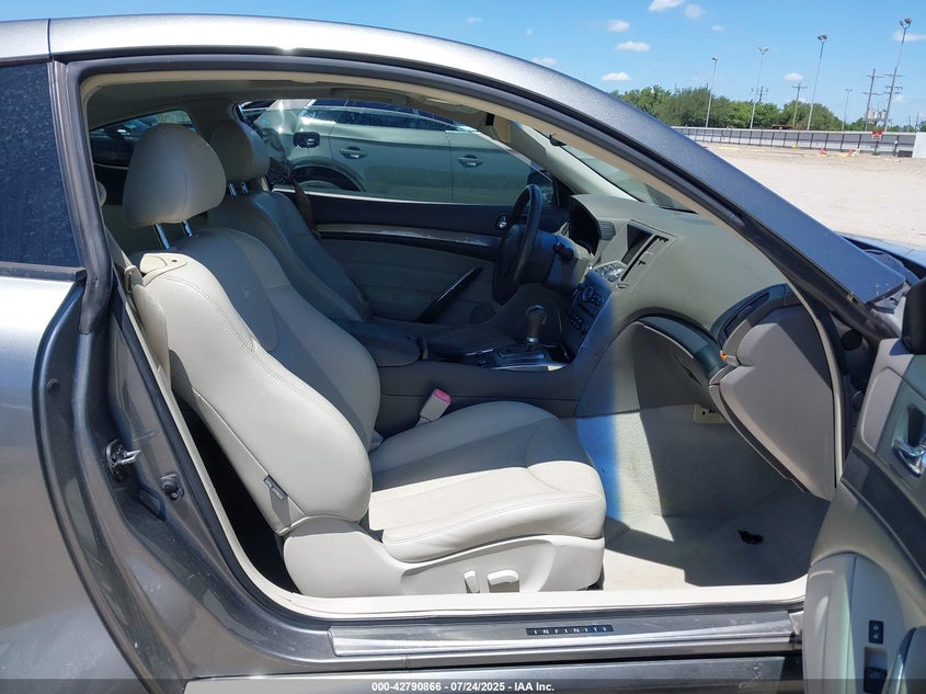 2011 Infiniti G37 Journey VIN: JN1CV6EK0BM210785 Lot: 42790866