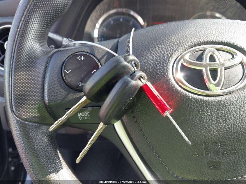 2019 TOYOTA COROLLA LE - 5YFBURHE1KP861701