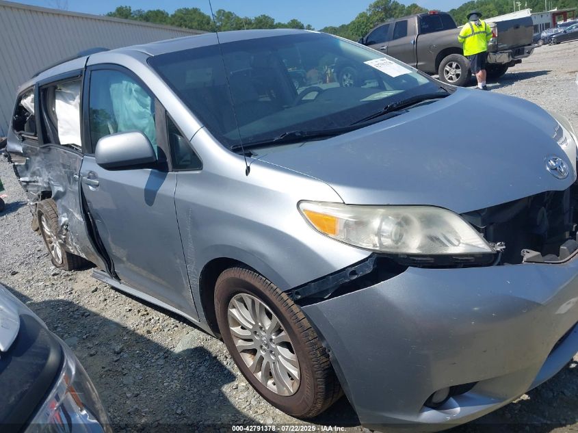 TOYOTA SIENNA XLE V6