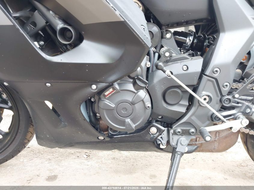 2025 Yamaha Yzfr7 VIN: JYARM38YXSA003603 Lot: 42792014