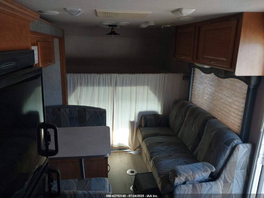 2004 Ford E-450 Cutaway Standard VIN: 1FDXE45S24HB25988 Lot: 42793140