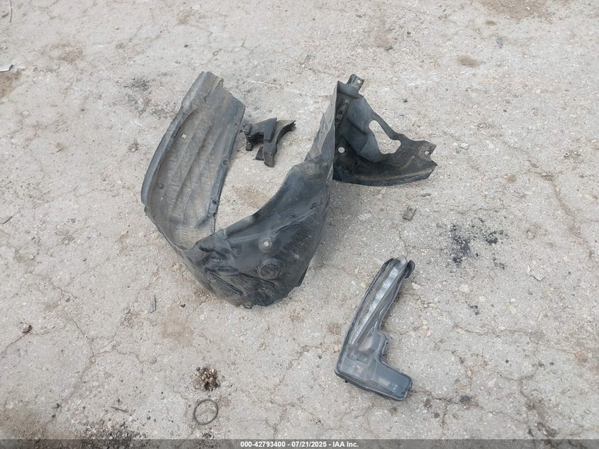 2017 TOYOTA COROLLA XSE - 5YFBURHE5HP688273