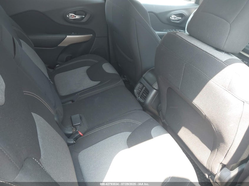 2018 JEEP CHEROKEE LATITUDE 4X4 1C4PJMCX6JD531869