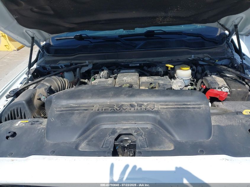 2022 Ram 3500 Limited 4X4 8' Box VIN: 3C63RRRL6NG376846 Lot: 42793840