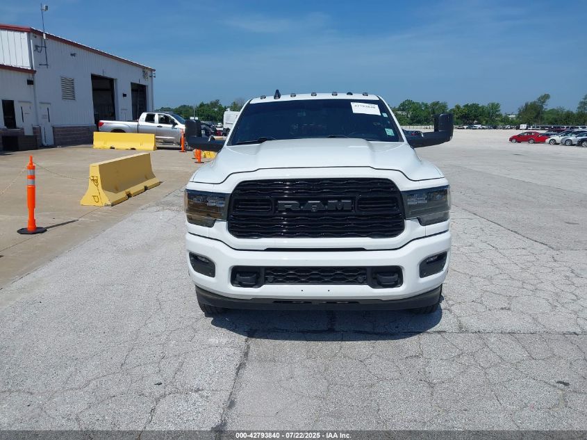2022 Ram 3500 Limited 4X4 8' Box VIN: 3C63RRRL6NG376846 Lot: 42793840