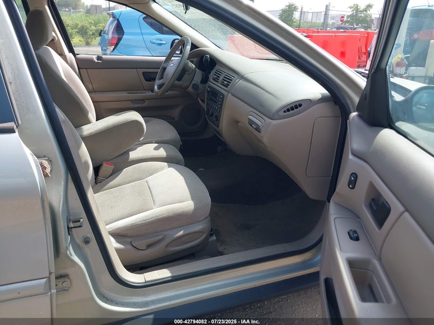 1FAFP55244G196010 2004 FORD TAURUS photo no. 5