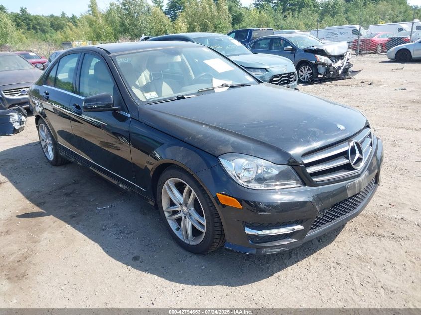 2014 Mercedes-Benz C 300 Luxury 4Matic/Sport 4Matic VIN: WDDGF8AB1EG243395 Lot: 42794653