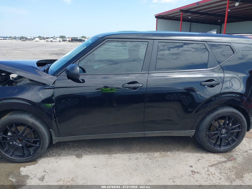 2020 KIA SOUL LX - KNDJ22AU7L7009897