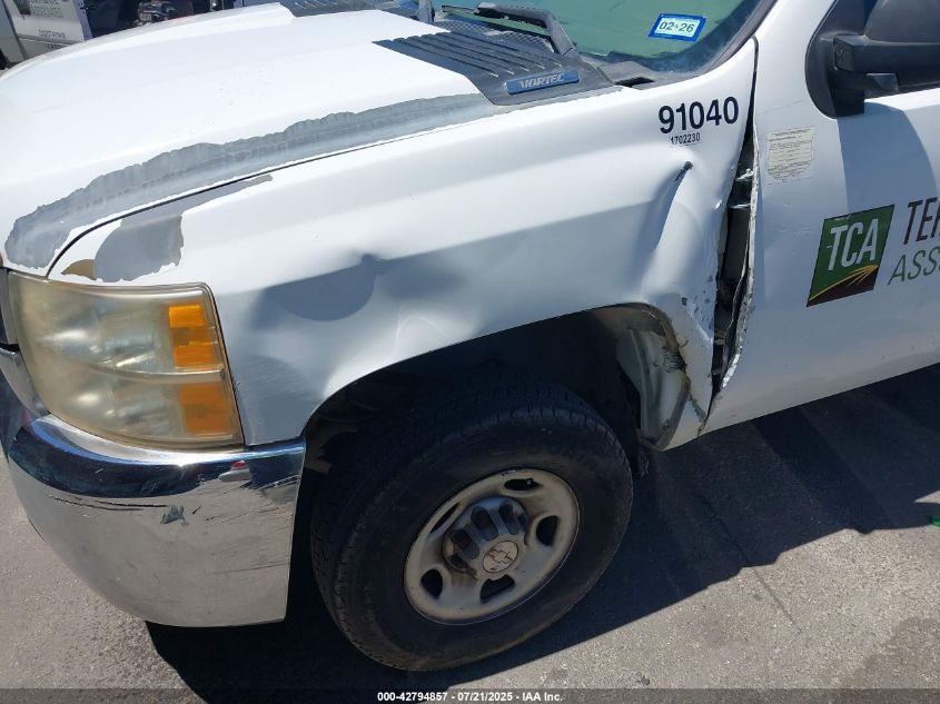 2009 Chevrolet Silverado 2500Hd Work Truck VIN: 1GCHC49KX9E105392 Lot: 42794857