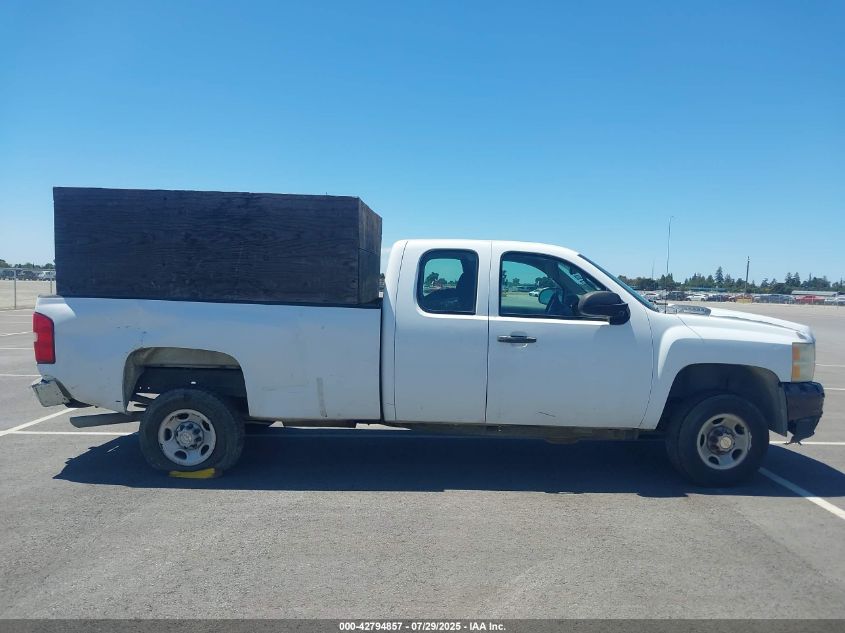 2009 Chevrolet Silverado 2500Hd Work Truck VIN: 1GCHC49KX9E105392 Lot: 42794857