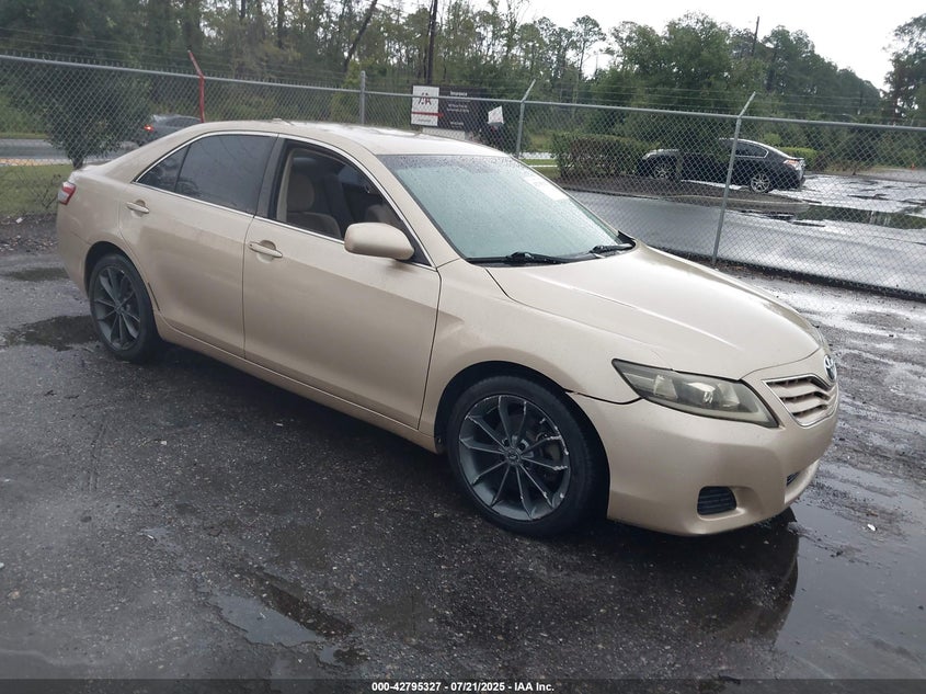 4T1BF3EK2BU711452 2011 Toyota Camry auction photo 1