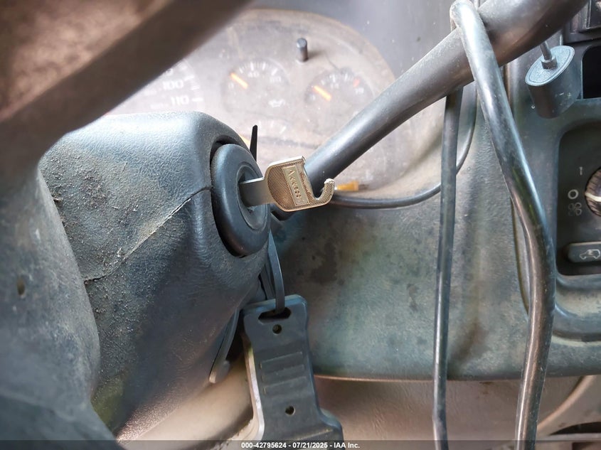 2005 Chevrolet Silverado 3500 Work Truck VIN: 1GCHK39265E143189 Lot: 42795624