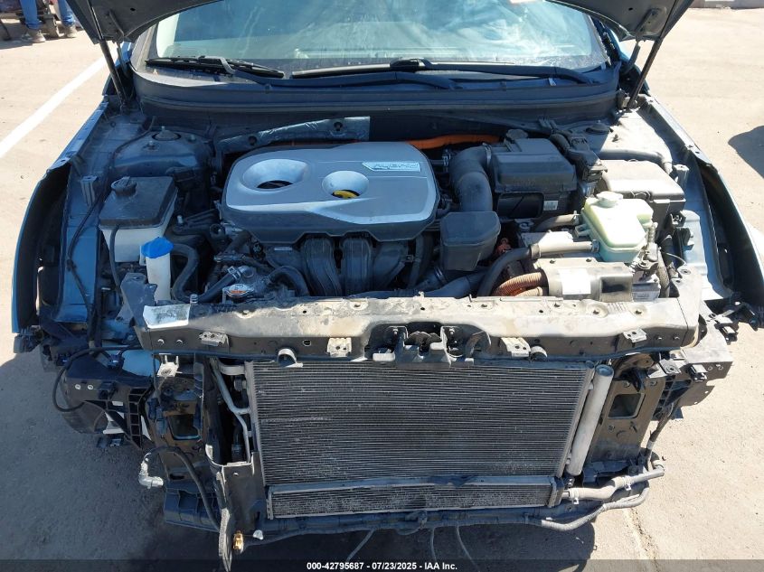 2016 Hyundai Sonata Hybrid Se VIN: KMHE24L13GA011747 Lot: 42795687