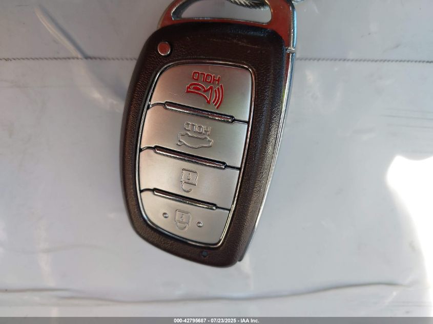 2016 Hyundai Sonata Hybrid Se VIN: KMHE24L13GA011747 Lot: 42795687