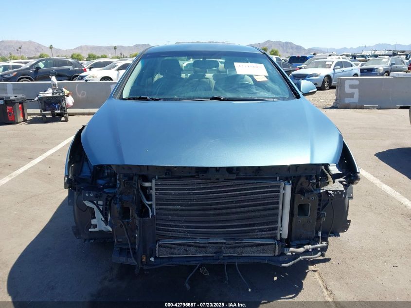 2016 Hyundai Sonata Hybrid Se VIN: KMHE24L13GA011747 Lot: 42795687