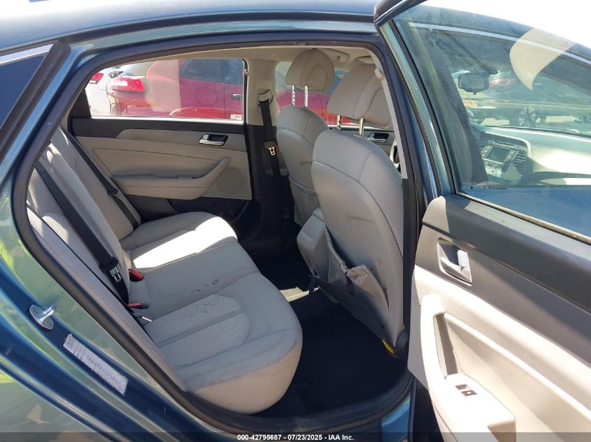 2016 Hyundai Sonata Hybrid Se VIN: KMHE24L13GA011747 Lot: 42795687