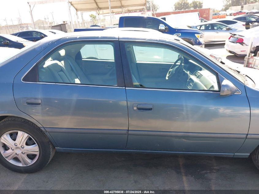 2001 Toyota Camry Le VIN: 4T1BG22K21U826692 Lot: 42795838