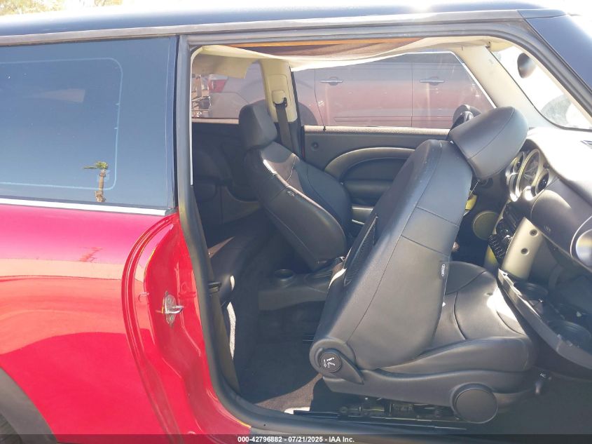 2004 Mini Cooper S VIN: WMWRE33434TD81436 Lot: 42796882